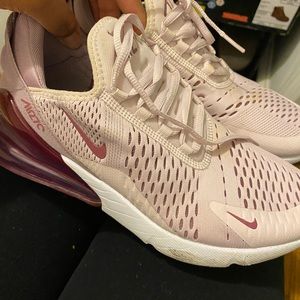 Nike AirMax 270 sneakers